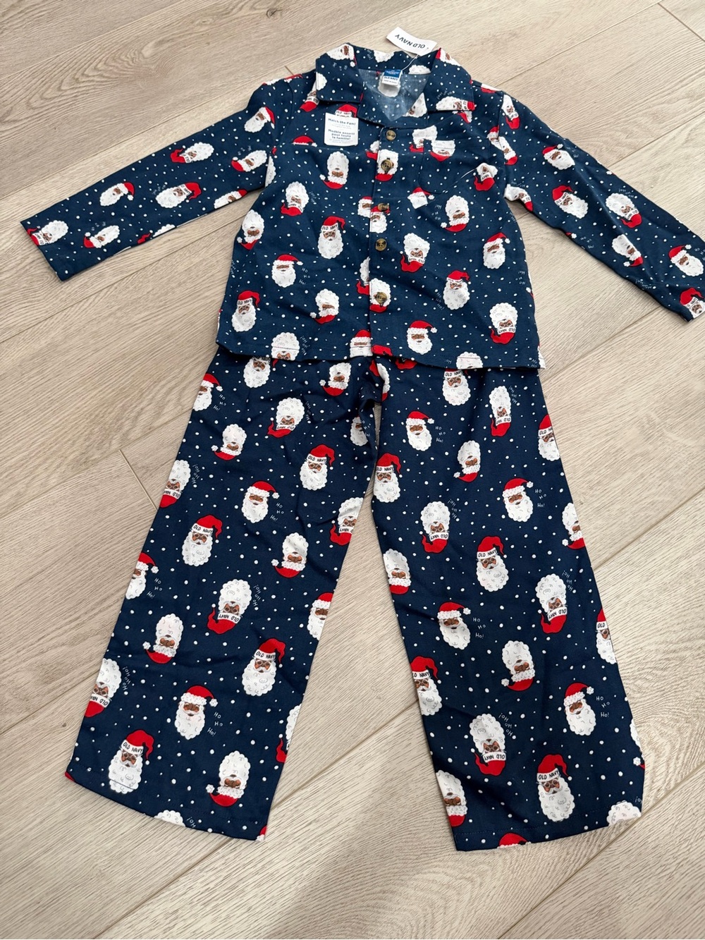 Old Navy Santa Pajama Set Size 2T Like New